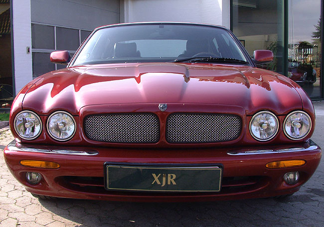 image/jaguar_xjr-56.jpg