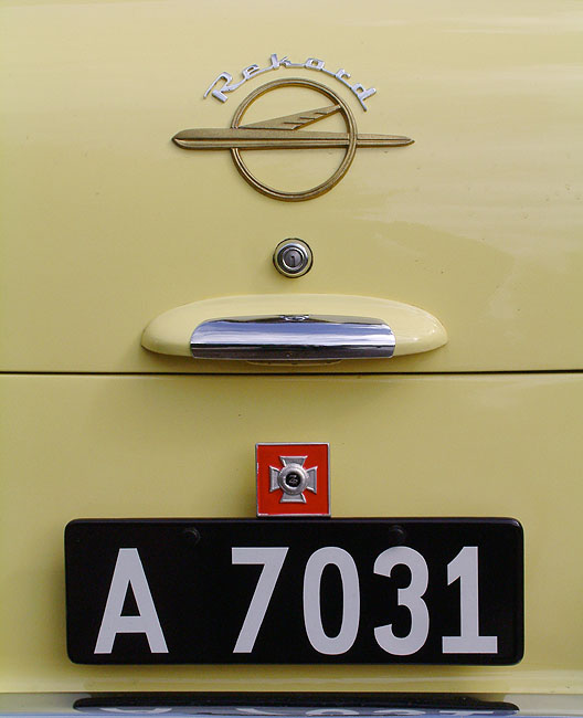 image/opel_rekord-01.jpg