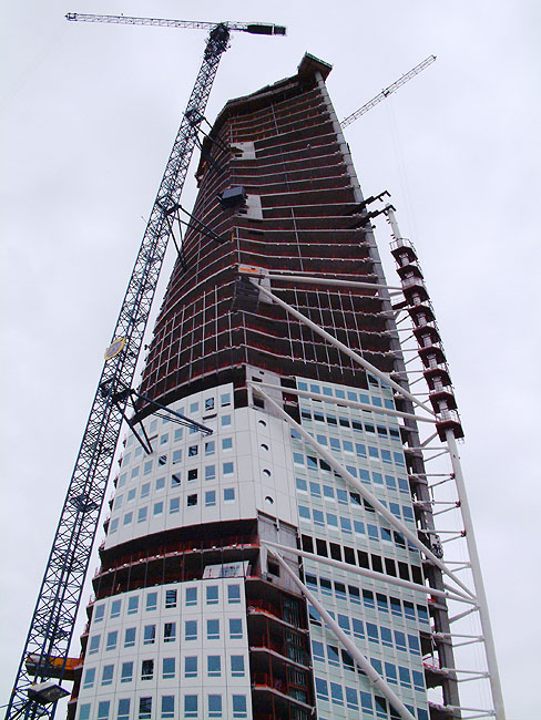 image/turning_torso-09.jpg