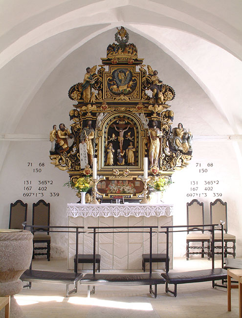 image/gl_oelstykke_kirke-05.jpg