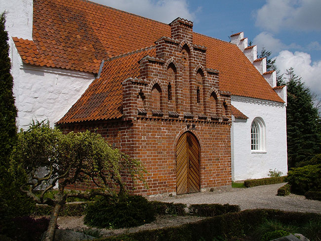 image/hvedstrup_kirke-02.jpg