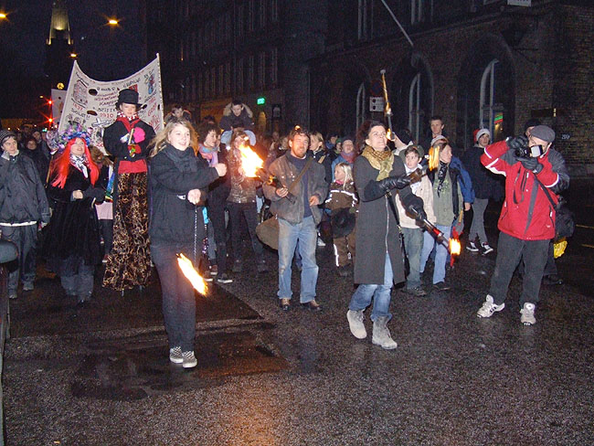 image/ungdomshuset_demo-049.jpg