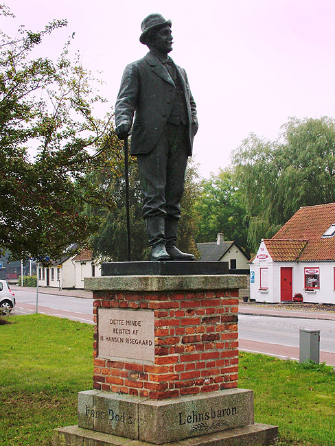 image/statue_zytphen_adler-01.jpg