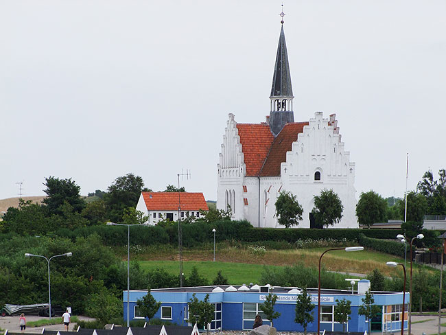 image/bagenkop_kirke-250.jpg