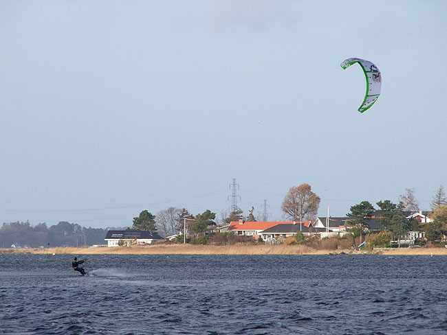 image/kitesurfer-823.jpg