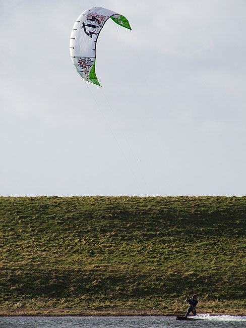 image/kitesurfer-841.jpg