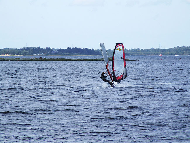 image/windsurfer-439.jpg