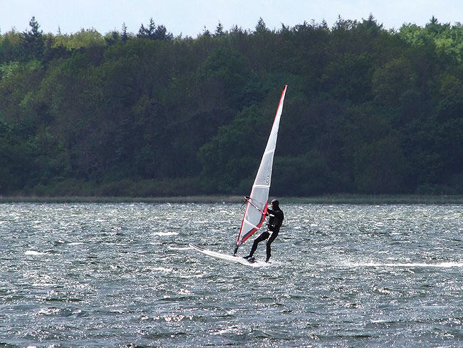 image/windsurfer-852.jpg